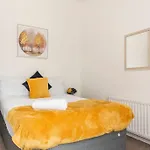 Home Near Anfield And Everton Fc With Free Parking
